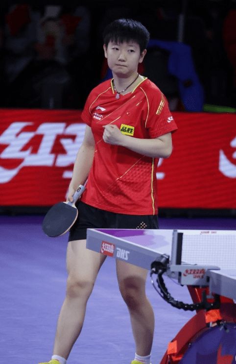 交媒体上直 交媒体上直